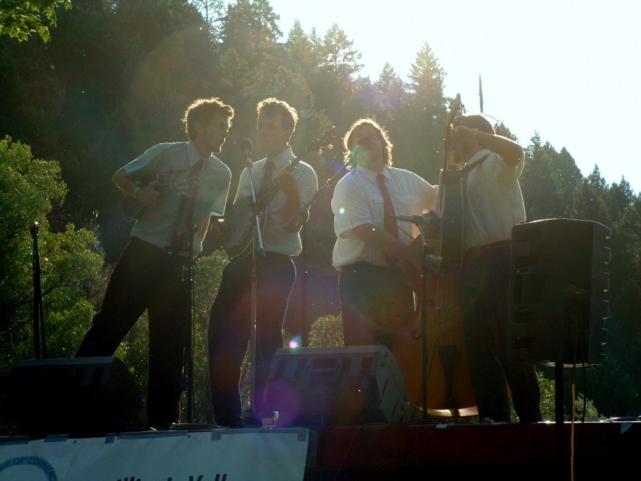 The Mighty Lonesomes @ the Siskiyou Folk and Bluegrass Festival 2008